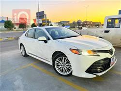 تۆیۆتا کامری